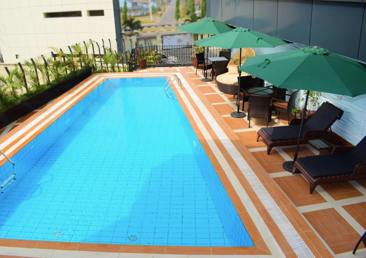 Monty Suites & Golf Uyo Zewnętrze zdjęcie